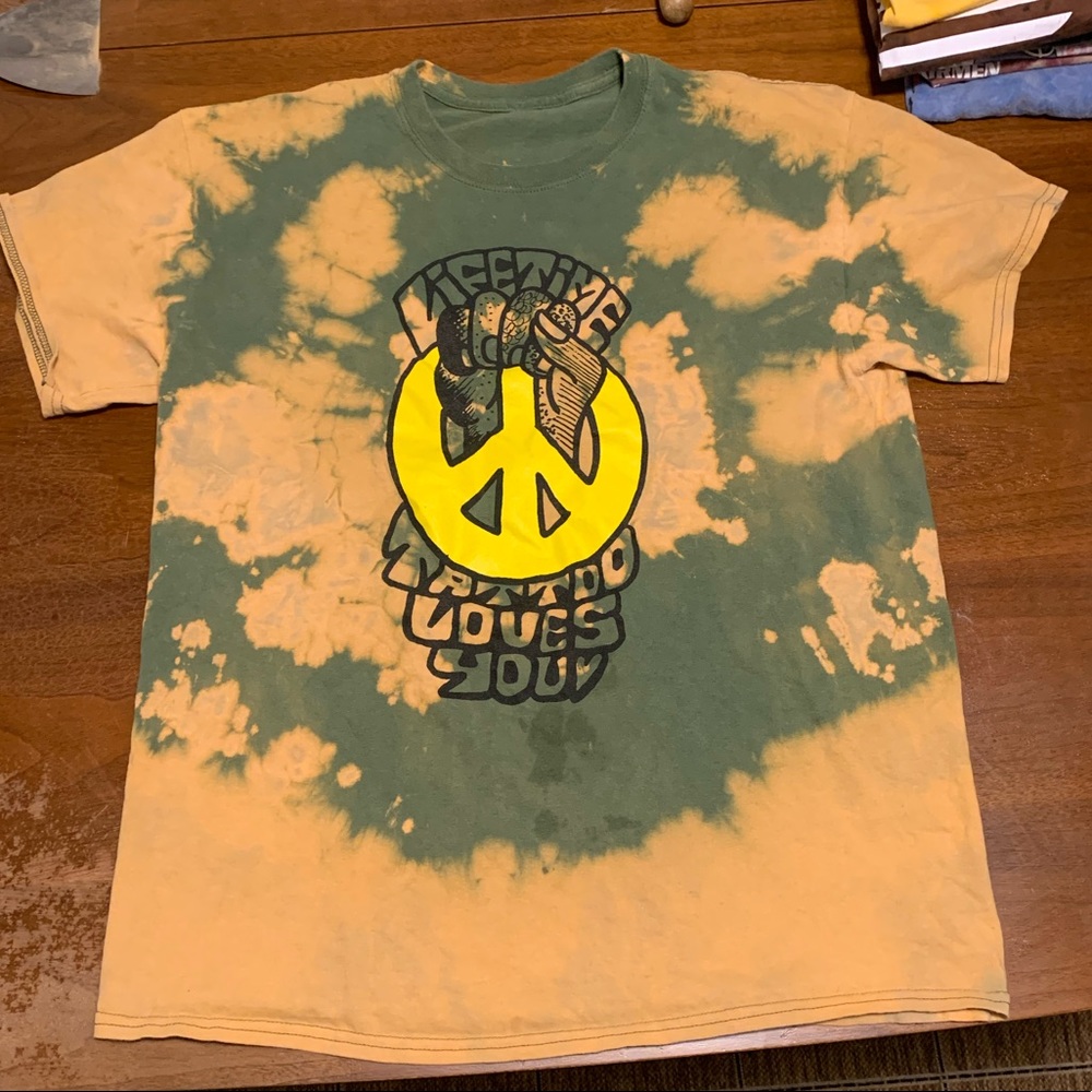 (L) Lifetime tattoo tie dye t shirt